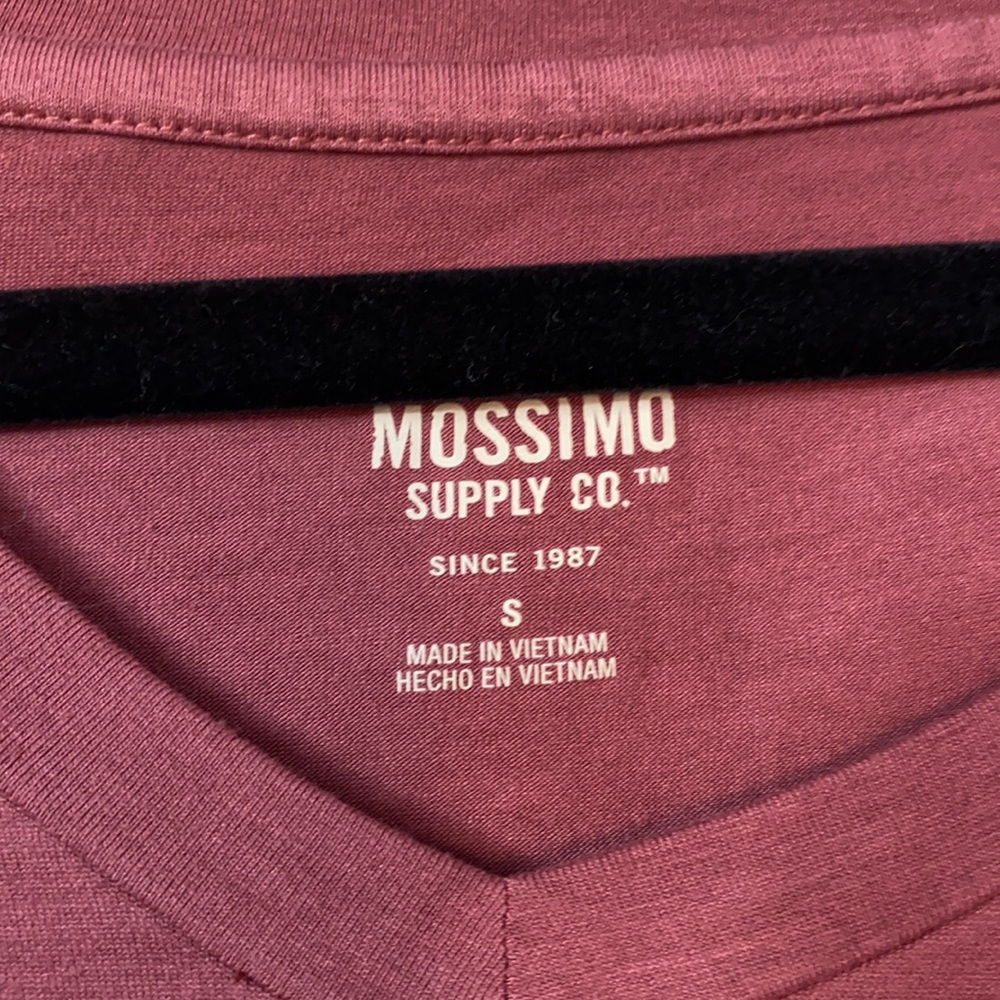 Mossimo supply tee - Picture 2 of 4